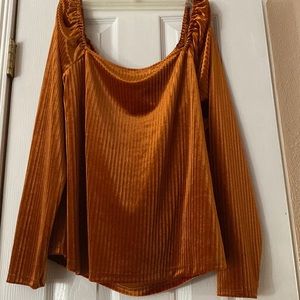 Long sleeve top backless